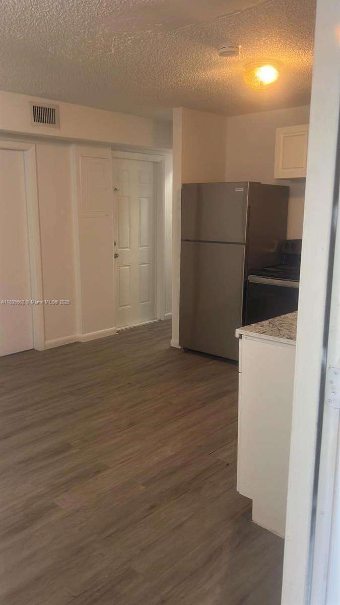 Miami | 7230 3rd St N/A | Picture 24