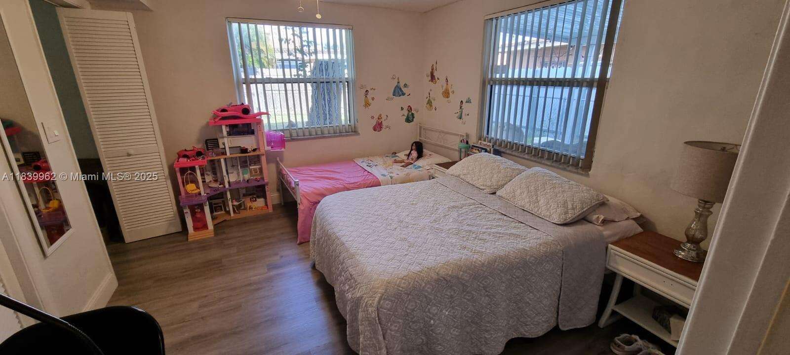 Miami | 7230 3rd St N/A | Picture 5