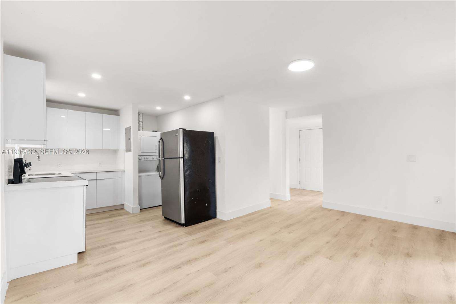 Miami | 2385 17th St N/A | Picture 2