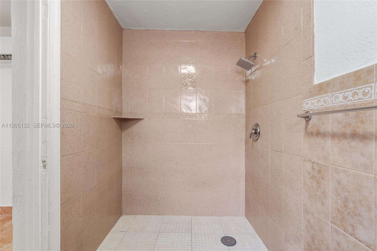 Miami | 2385 17th St N/A | Picture 20