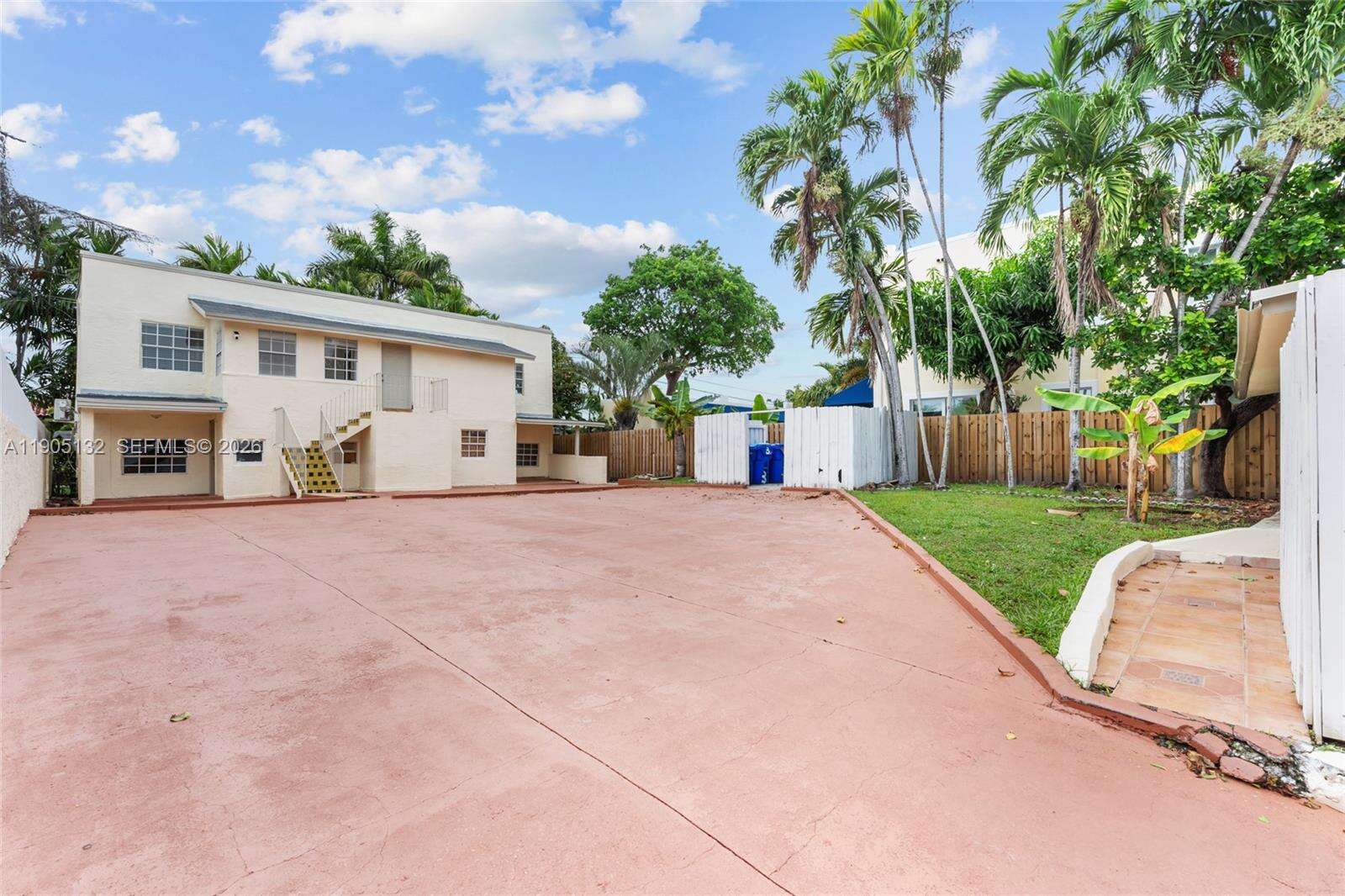 Miami | 2385 17th St N/A | Picture 25