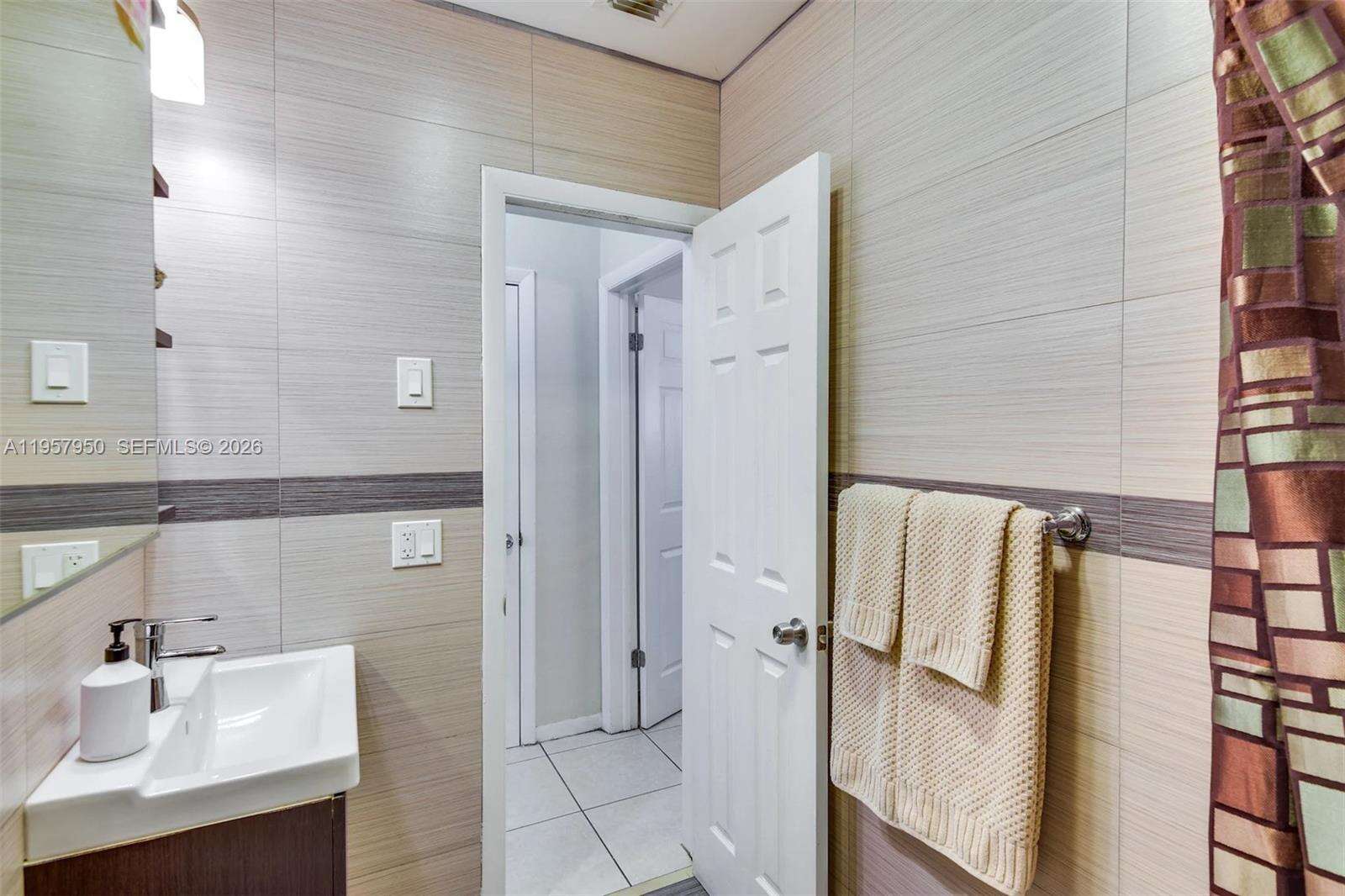Hallandale Beach | 412 4th Ave N/A | Picture 36