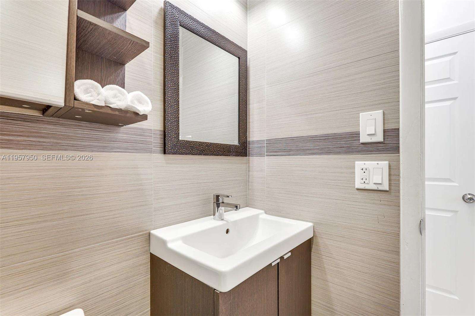 Hallandale Beach | 412 4th Ave N/A | Picture 37