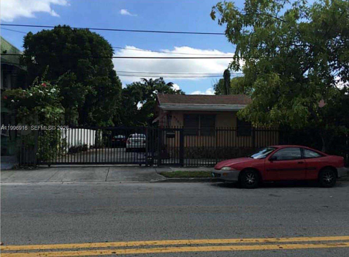 Miami | 2528 16th St N/A | Picture 1