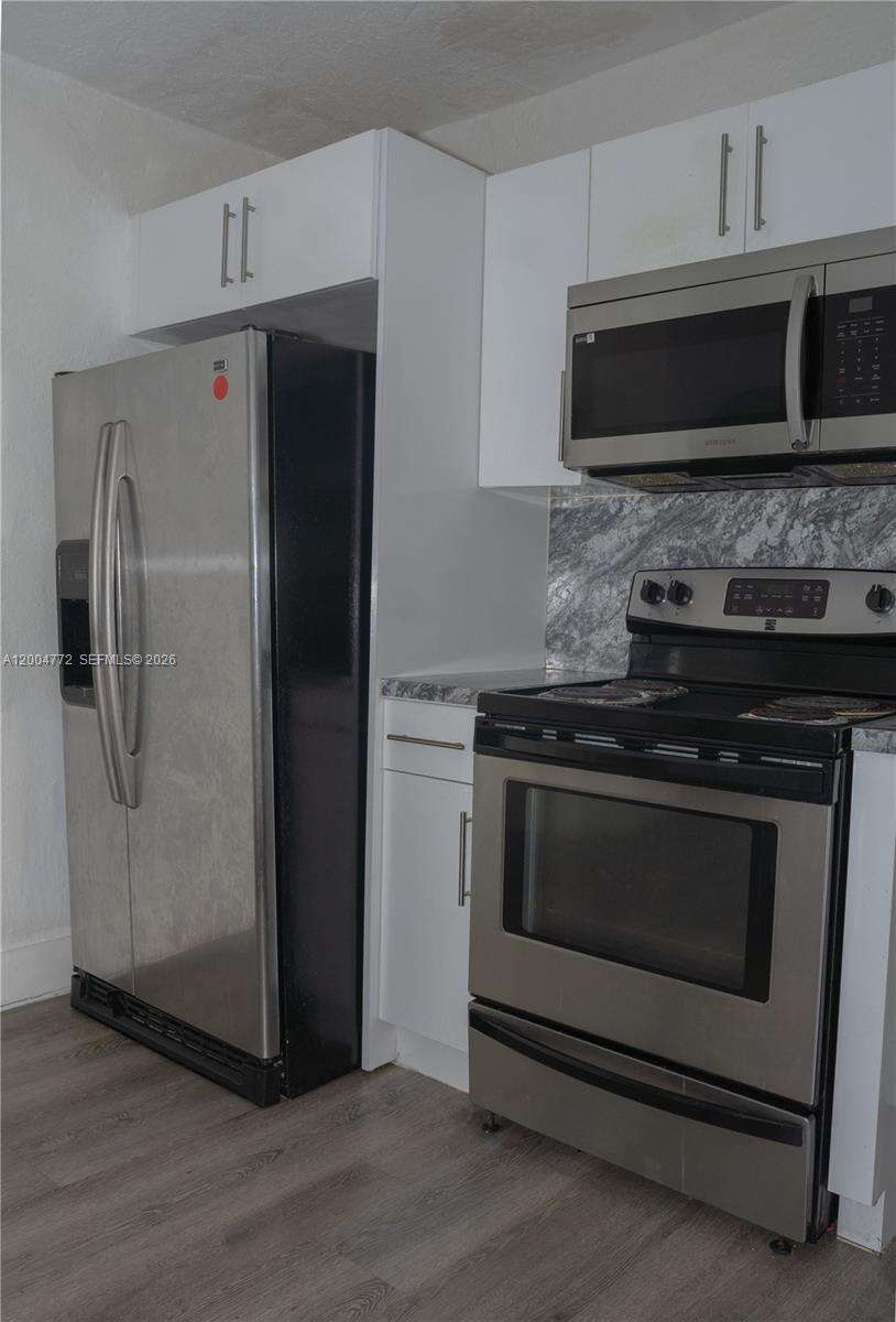 Miami | 3376 49th St N/A | Picture 14