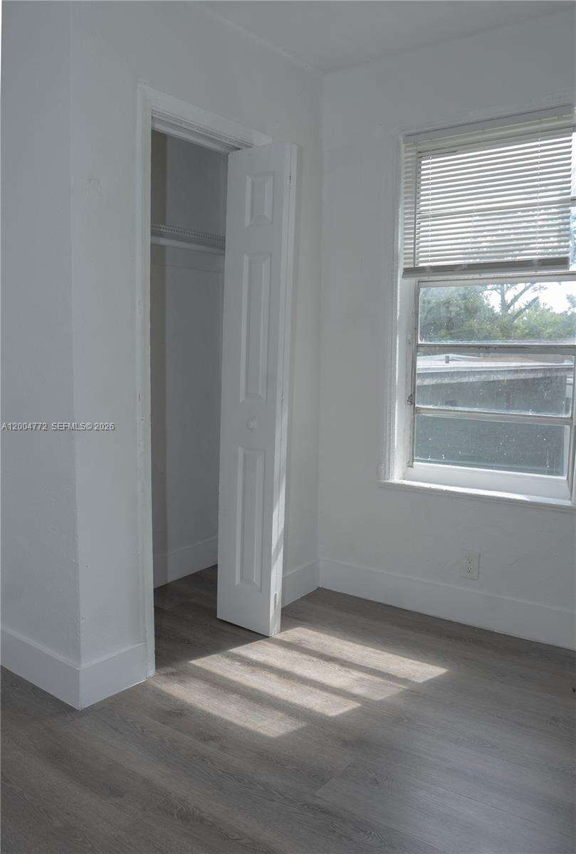 Miami | 3376 49th St N/A | Picture 16