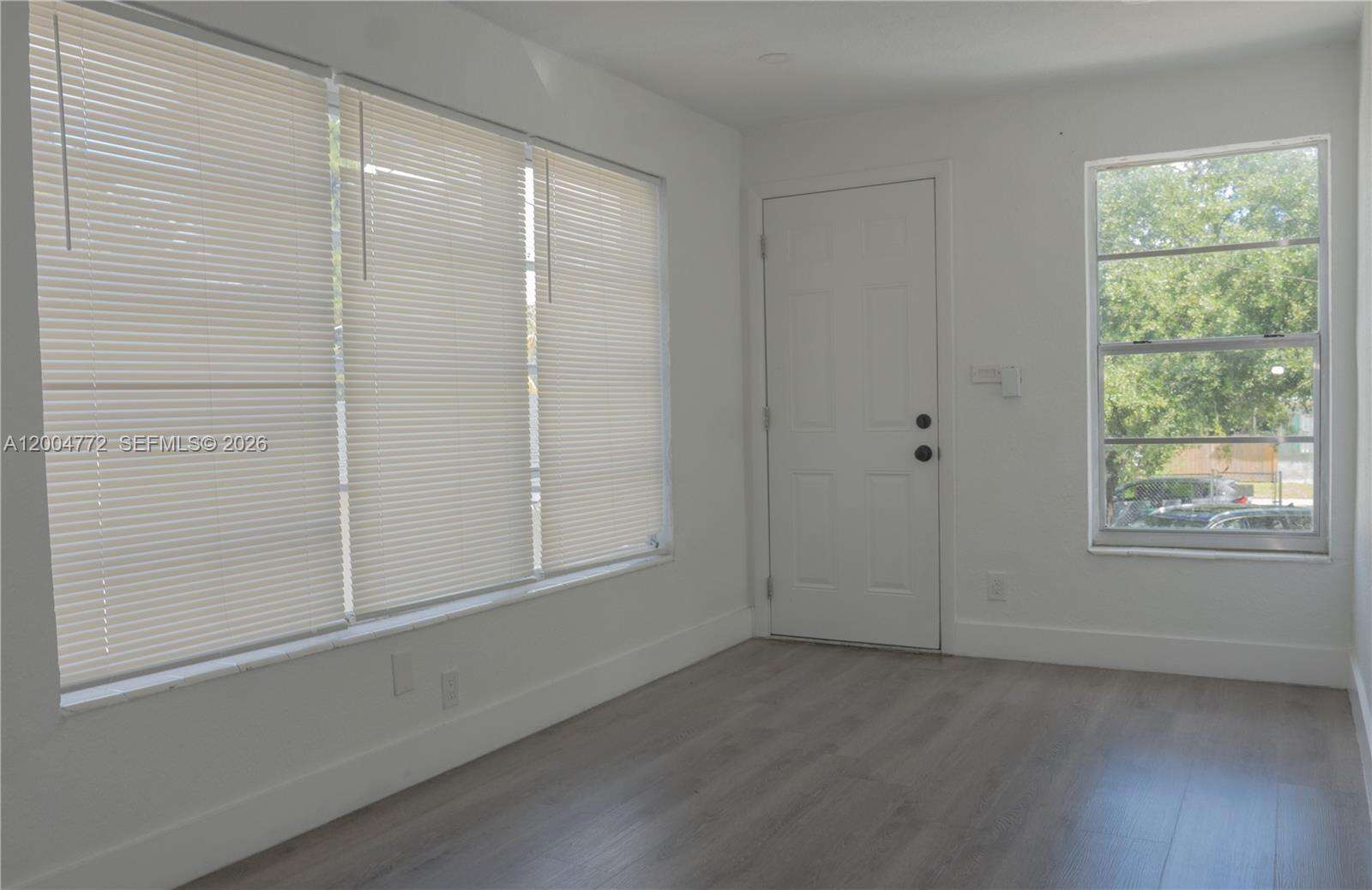 Miami | 3376 49th St N/A | Picture 5