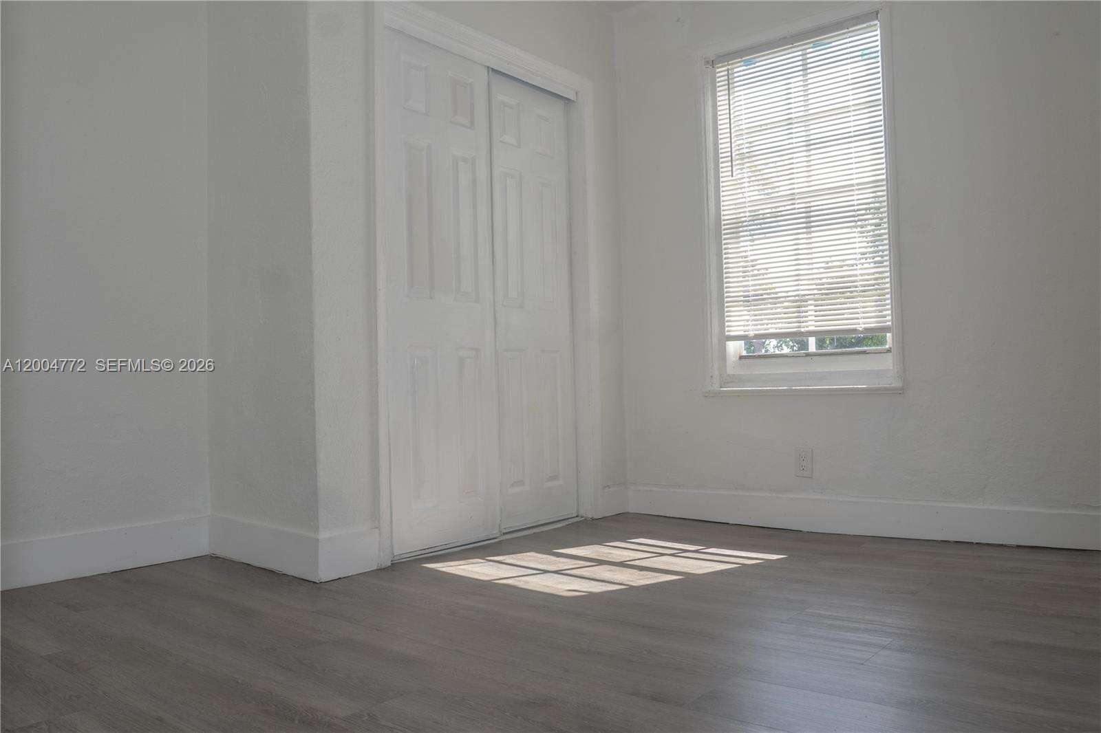 Miami | 3376 49th St N/A | Picture 9