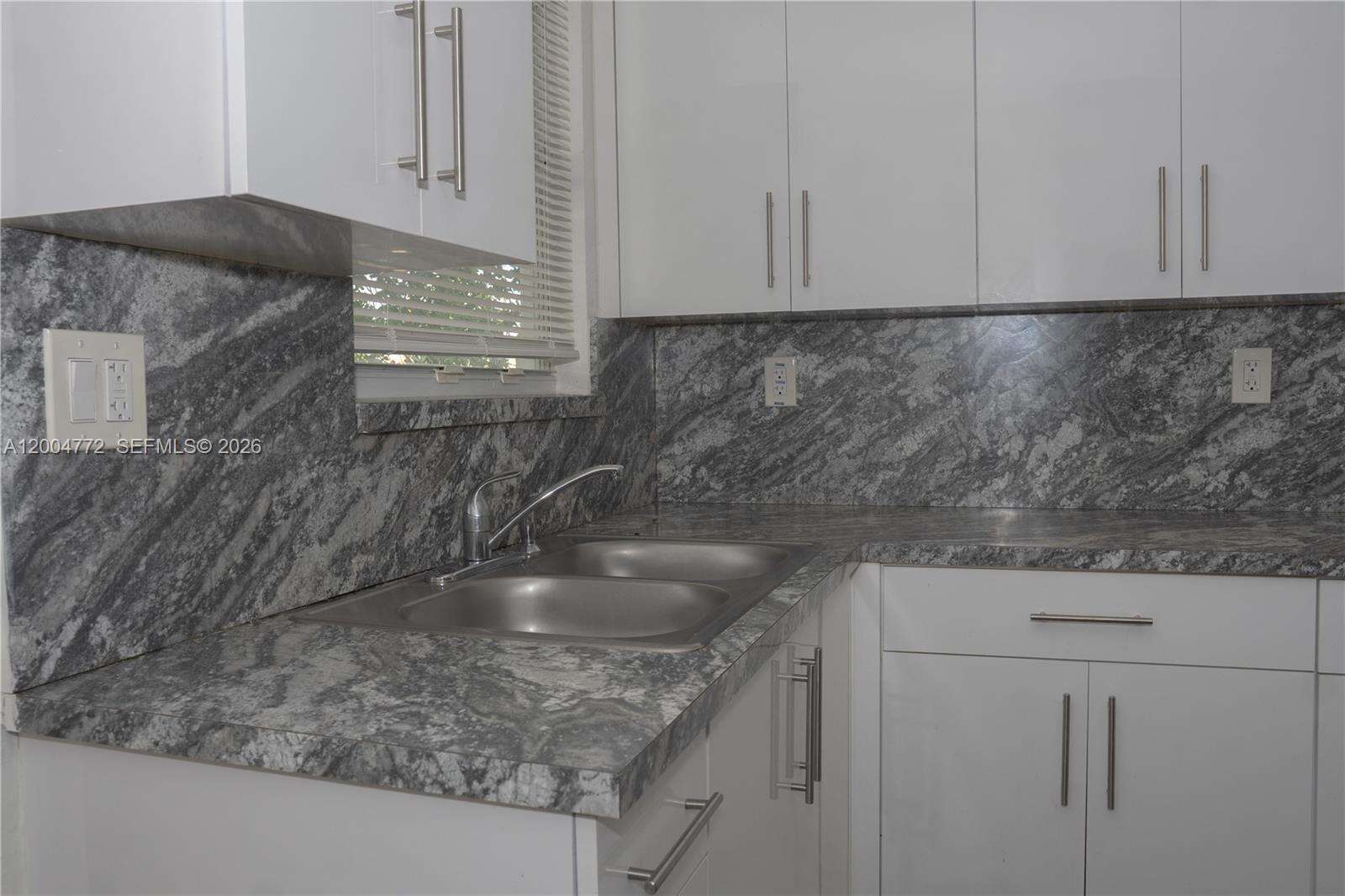 Miami | 3376 49th St N/A | Picture 10