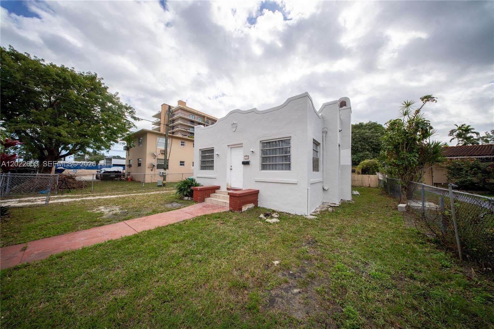Miami | 2744 16th Ter N/A | Picture 2