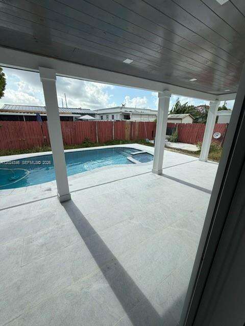 Miami | 3515-3517 91st Ave N/A | Picture 13