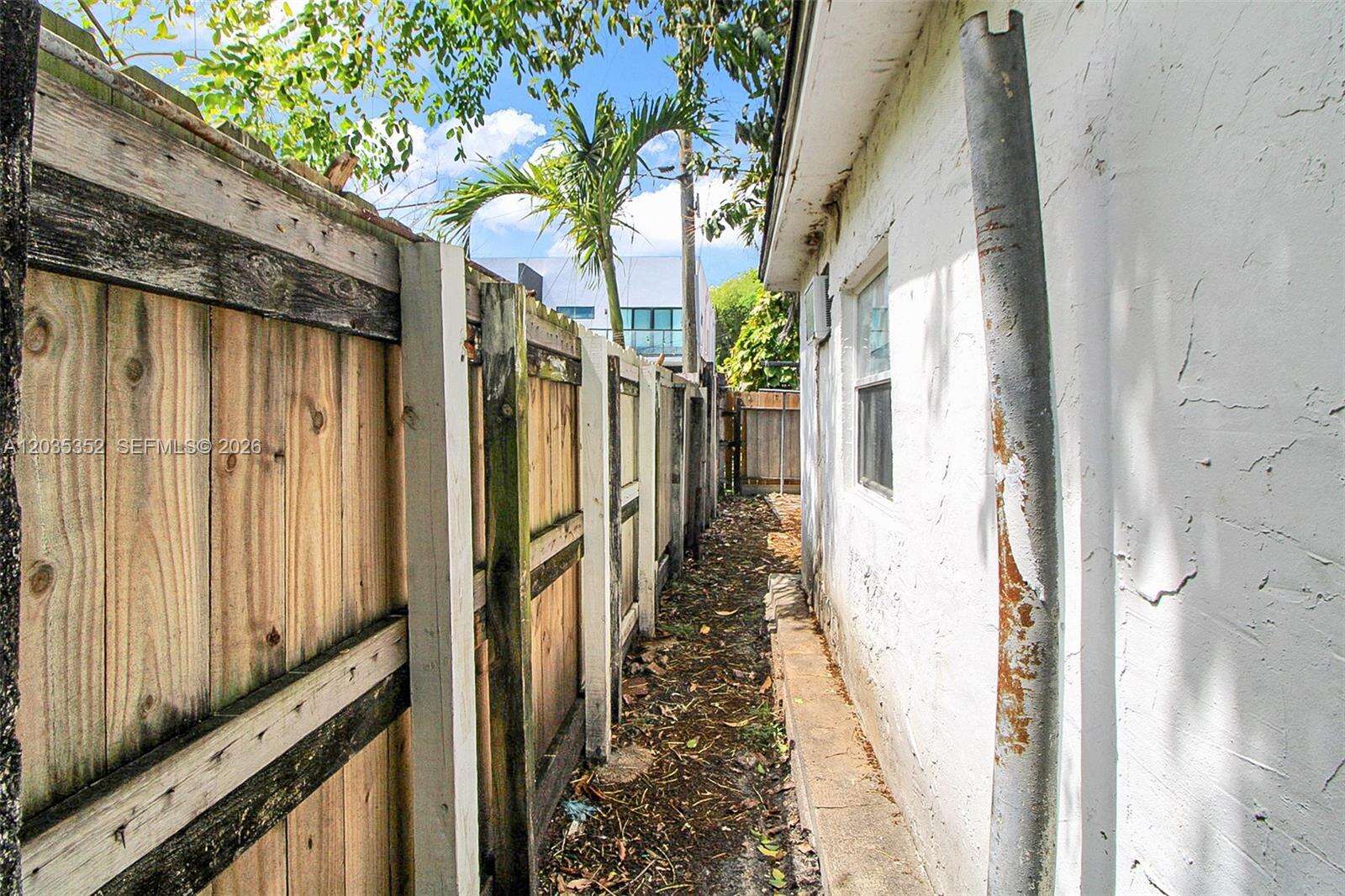Miami | 1260 10th St N/A | Picture 31