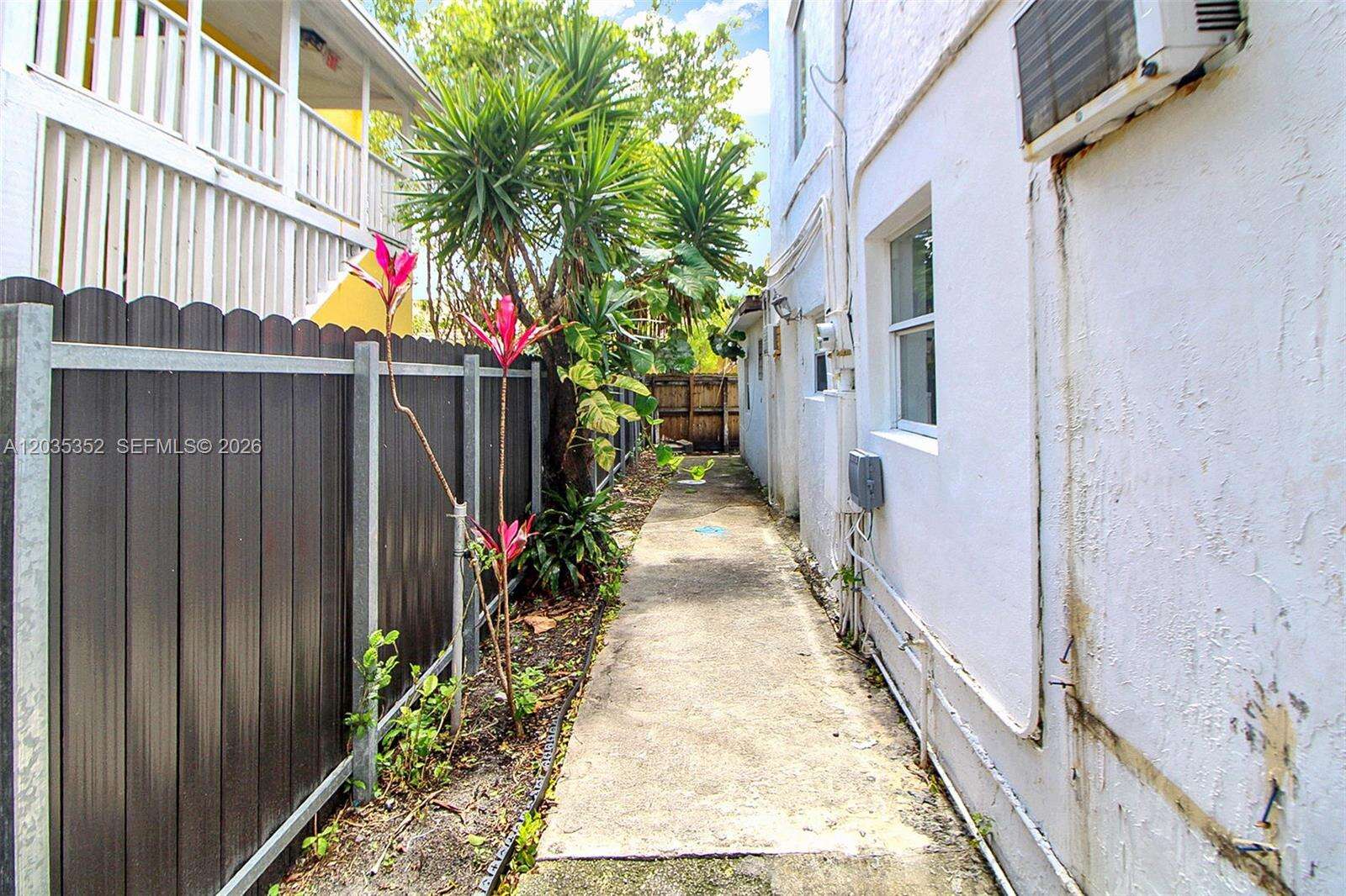 Miami | 1260 10th St N/A | Picture 32