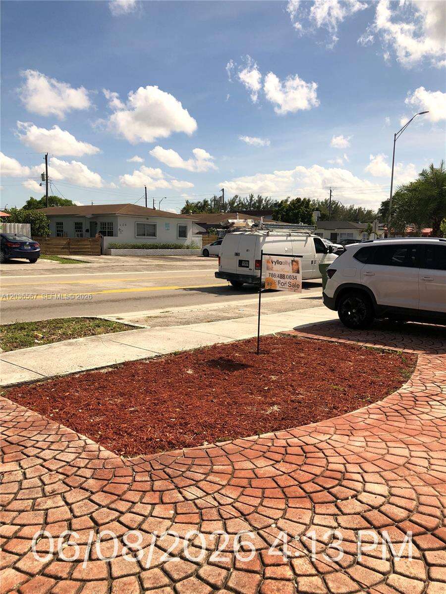 Hialeah | 447 32nd St N/A | Picture 4