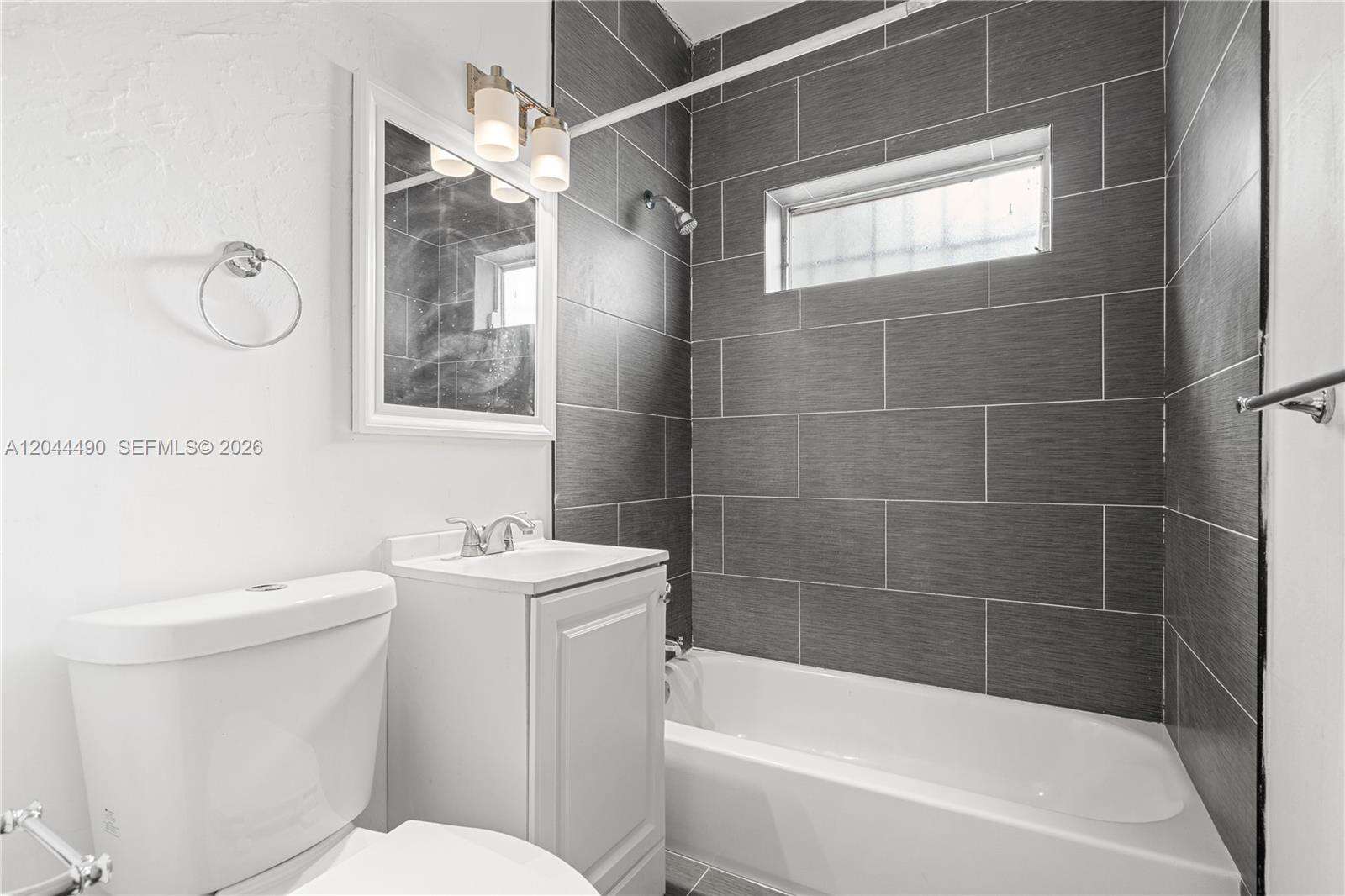 Miami | 370 55th St N/A | Picture 19