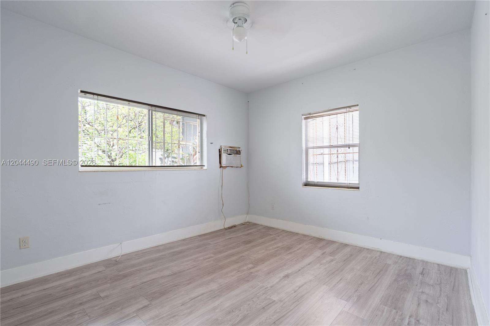 Miami | 370 55th St N/A | Picture 42