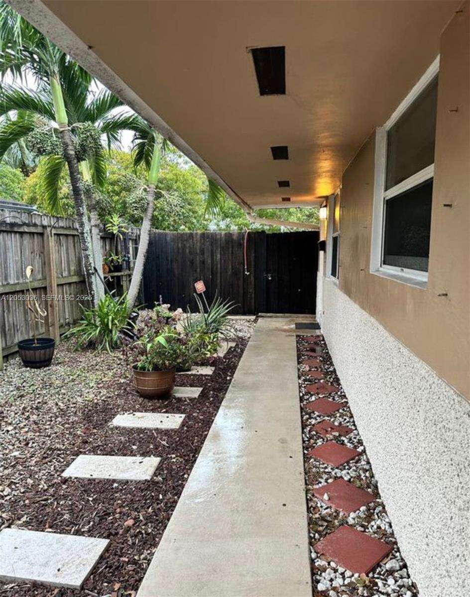 Hallandale Beach | 620 7th Ave N/A | Picture 2