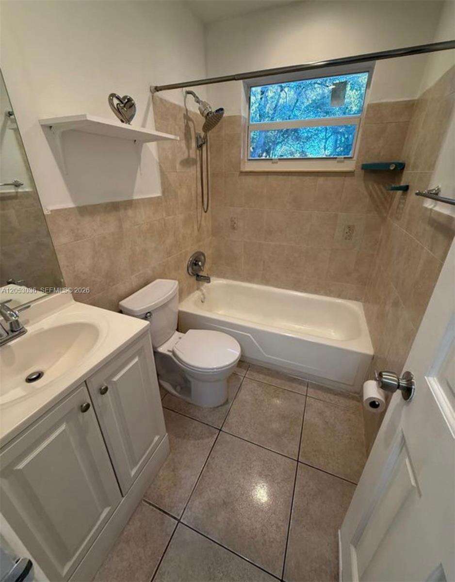 Hallandale Beach | 620 7th Ave N/A | Picture 17