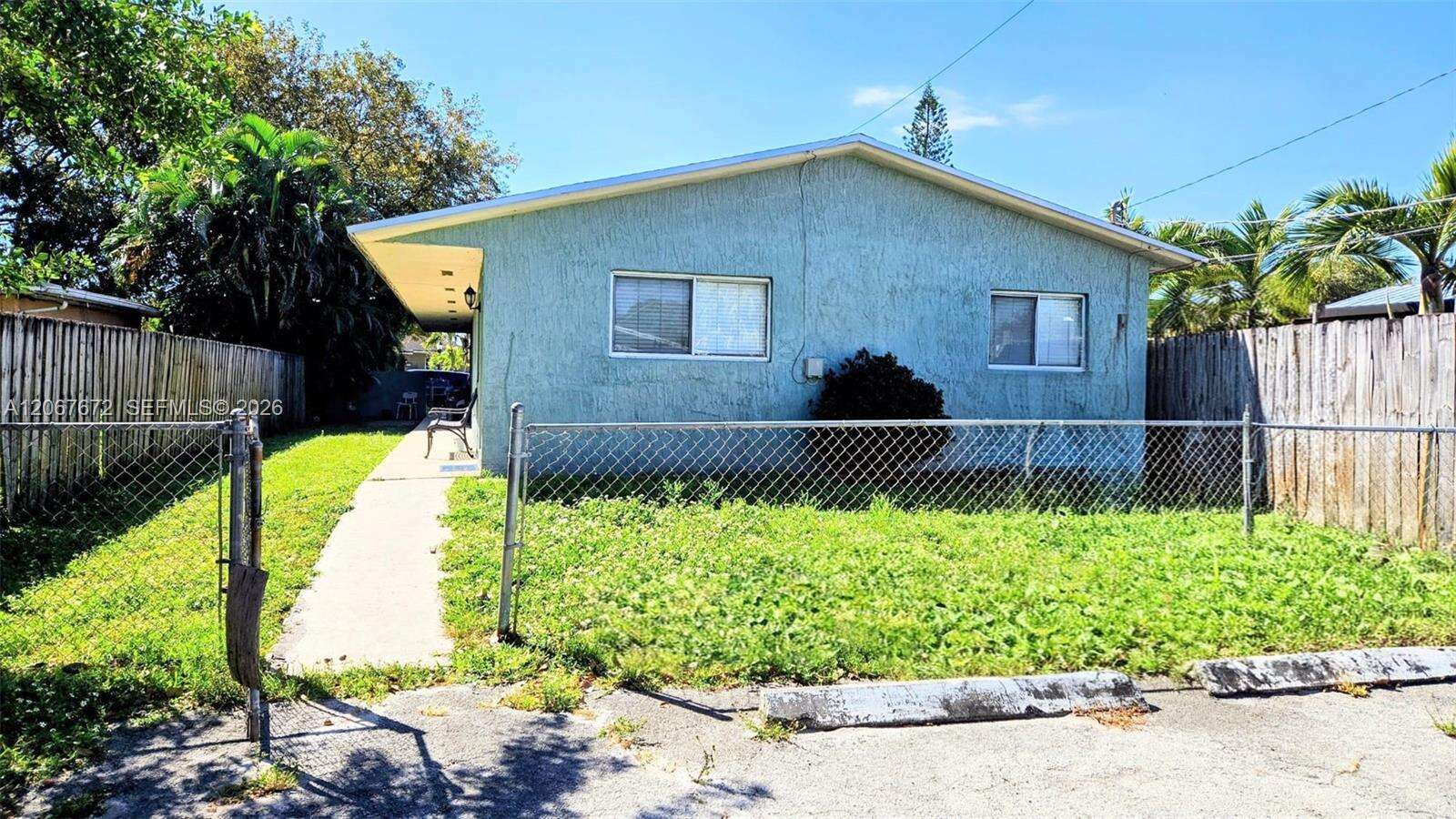 Hollywood | 2411 Thomas St N/A | Picture 5