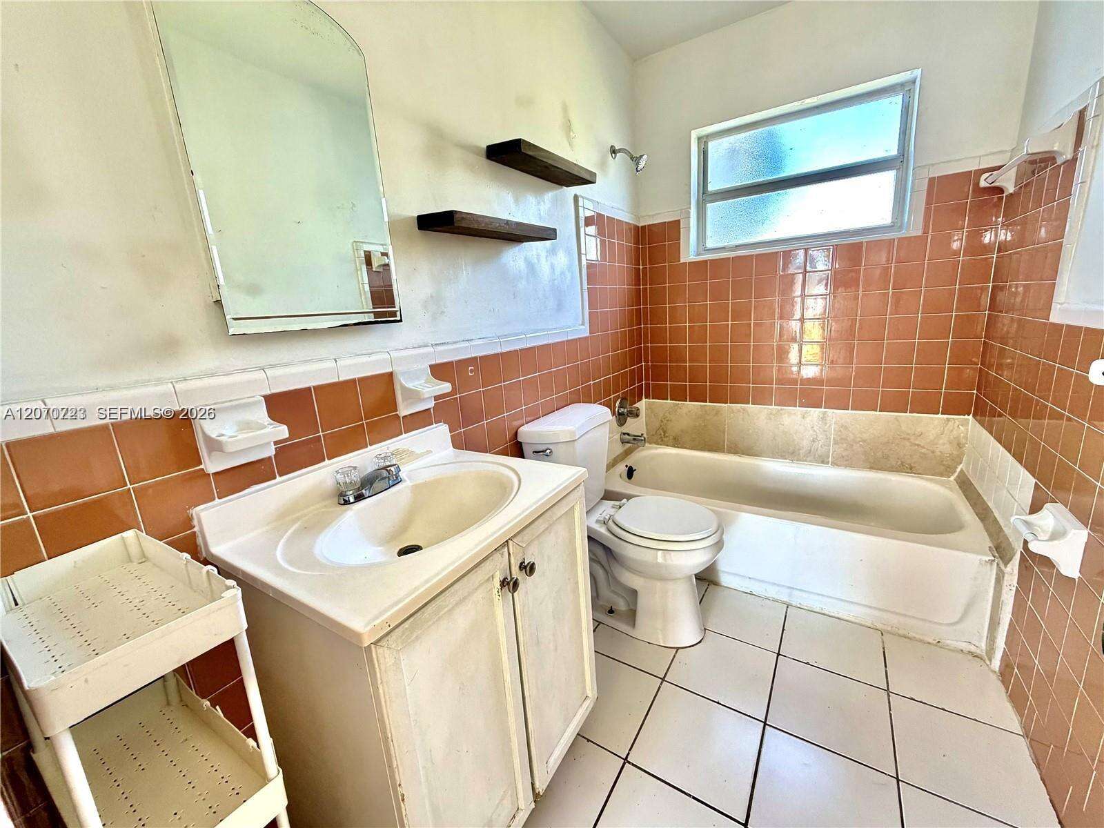 Hallandale Beach | 1041 7th Ct N/A | Picture 17