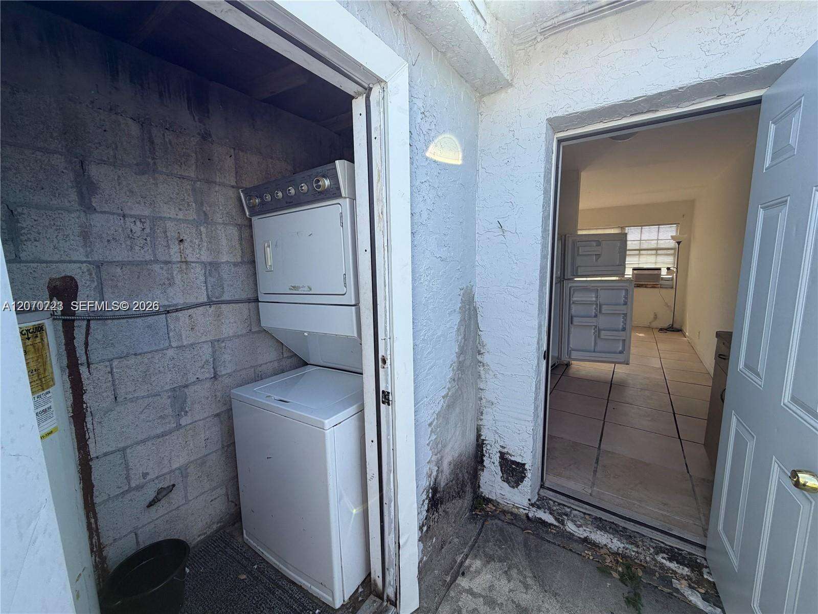 Hallandale Beach | 1041 7th Ct N/A | Picture 18