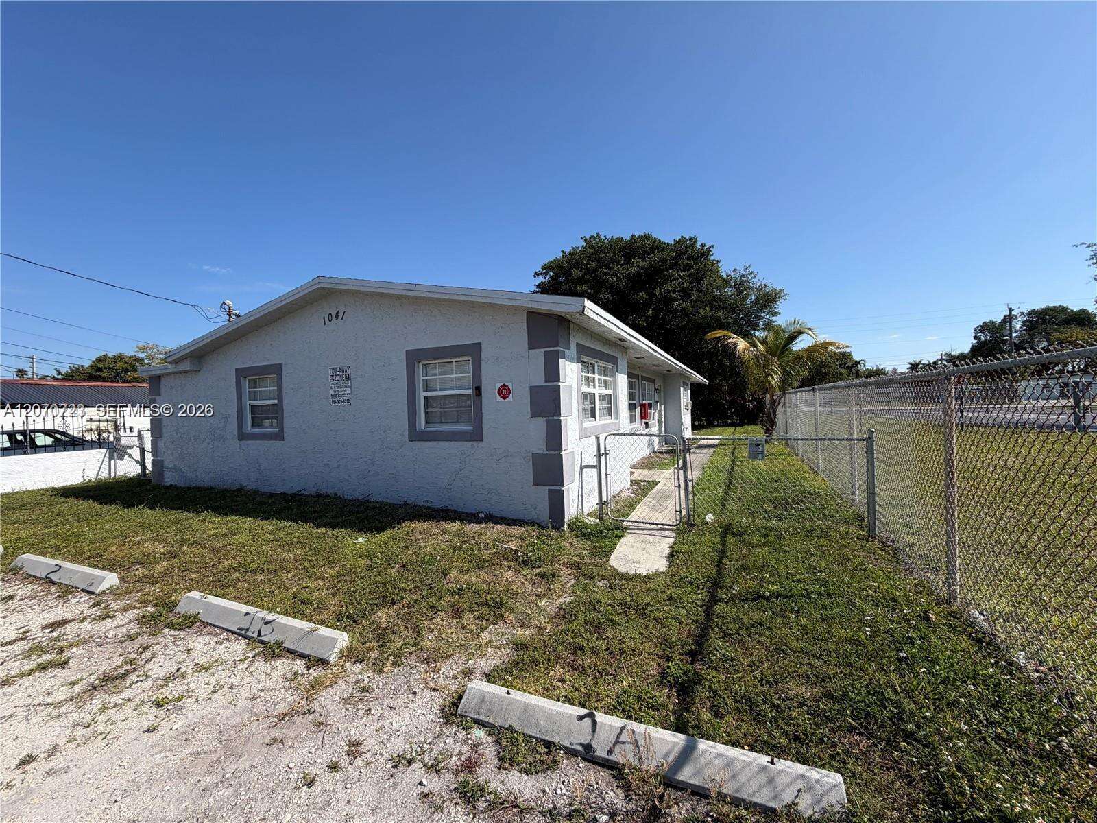 Hallandale Beach | 1041 7th Ct N/A | Picture 19
