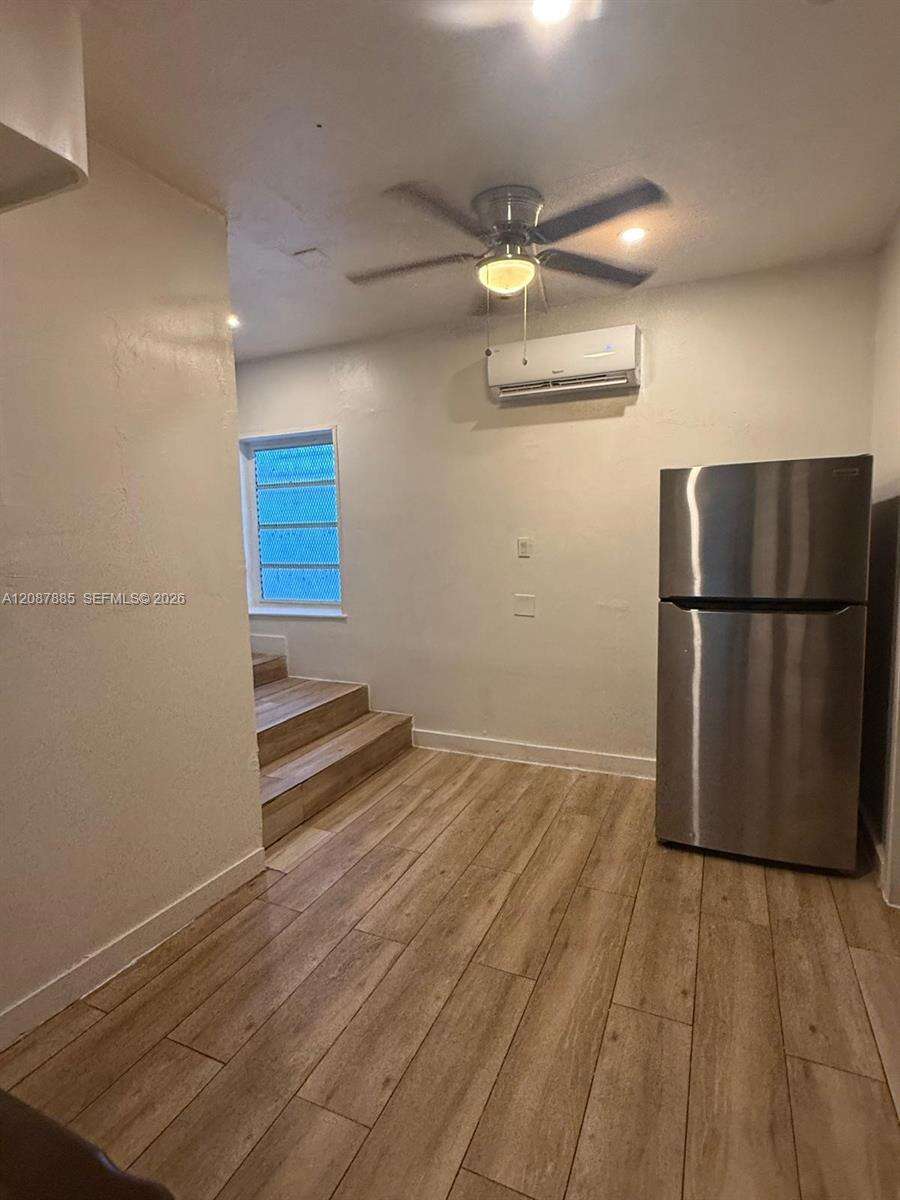 Miami | 2484 10th St N/A | Picture 16