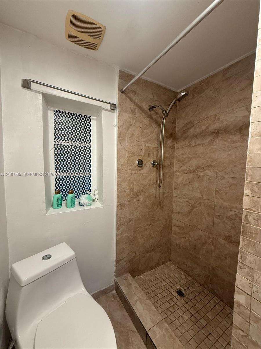 Miami | 2484 10th St N/A | Picture 20