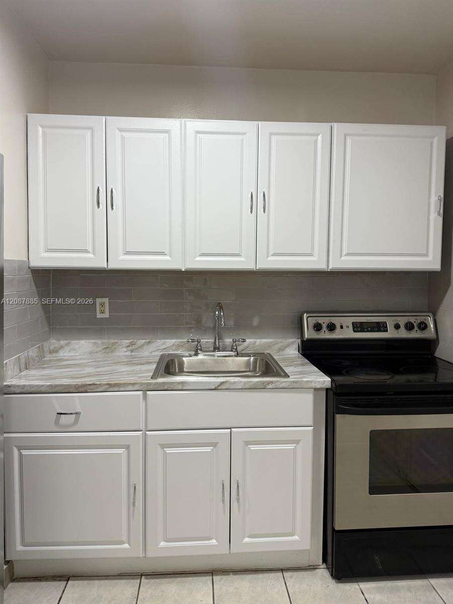 Miami | 2484 10th St N/A | Picture 8