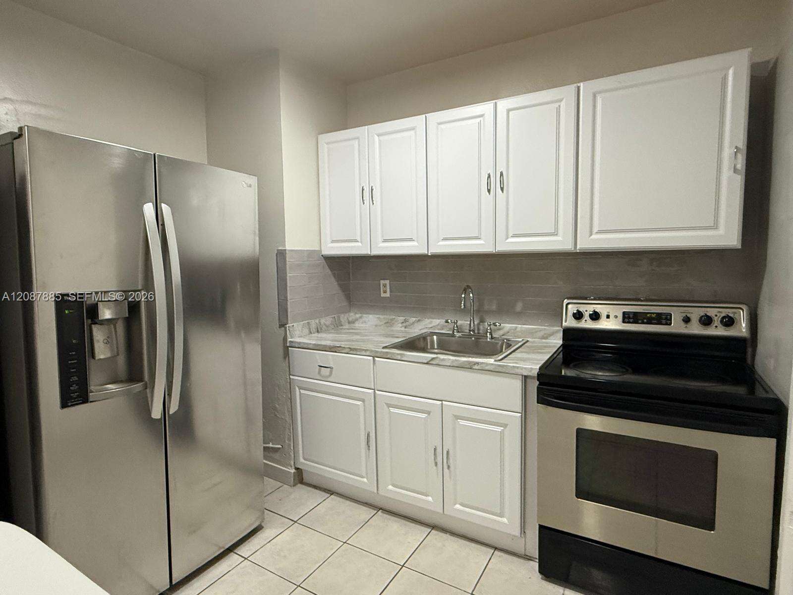 Miami | 2484 10th St N/A | Picture 9