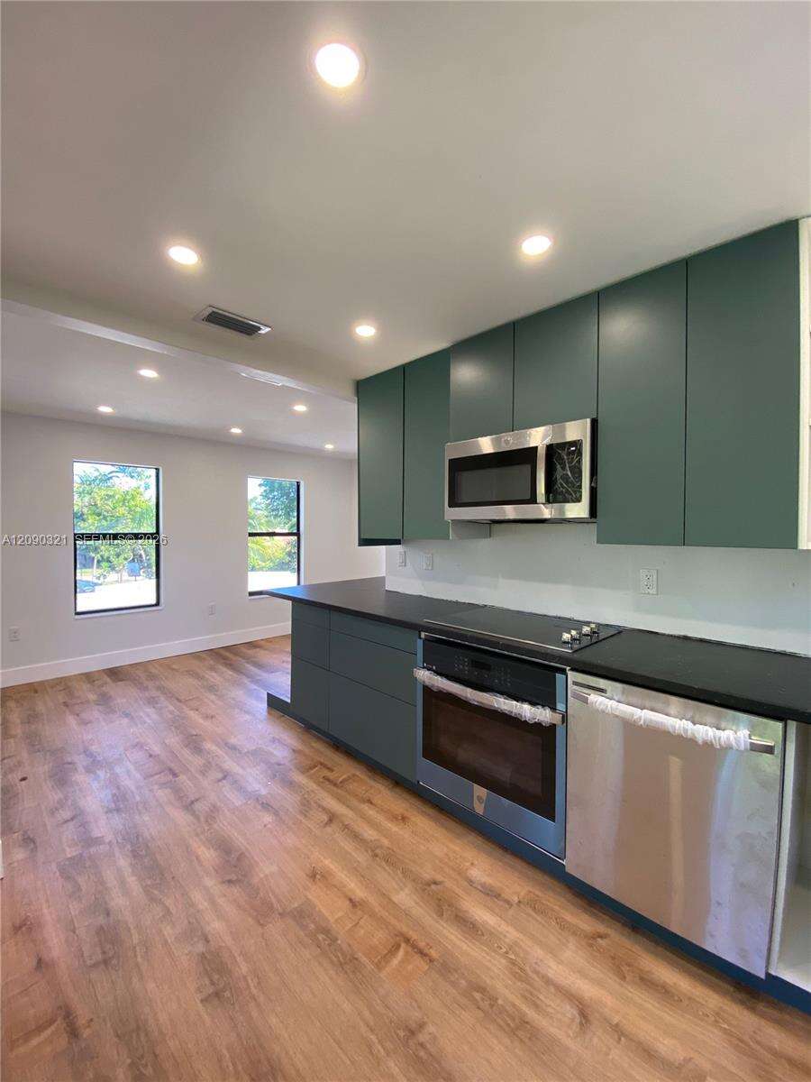 South Miami | 4224 60th Pl N/A | Picture 3