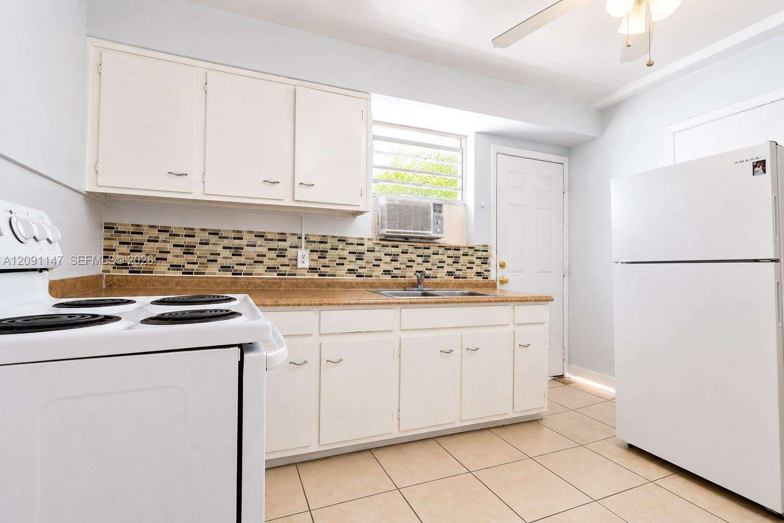 Miami | 526 44th Ave N/A | Picture 13