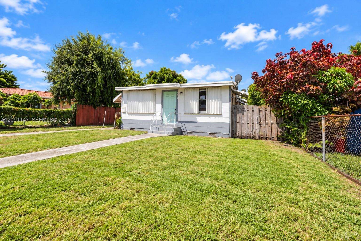 Miami | 526 44th Ave N/A | Picture 3