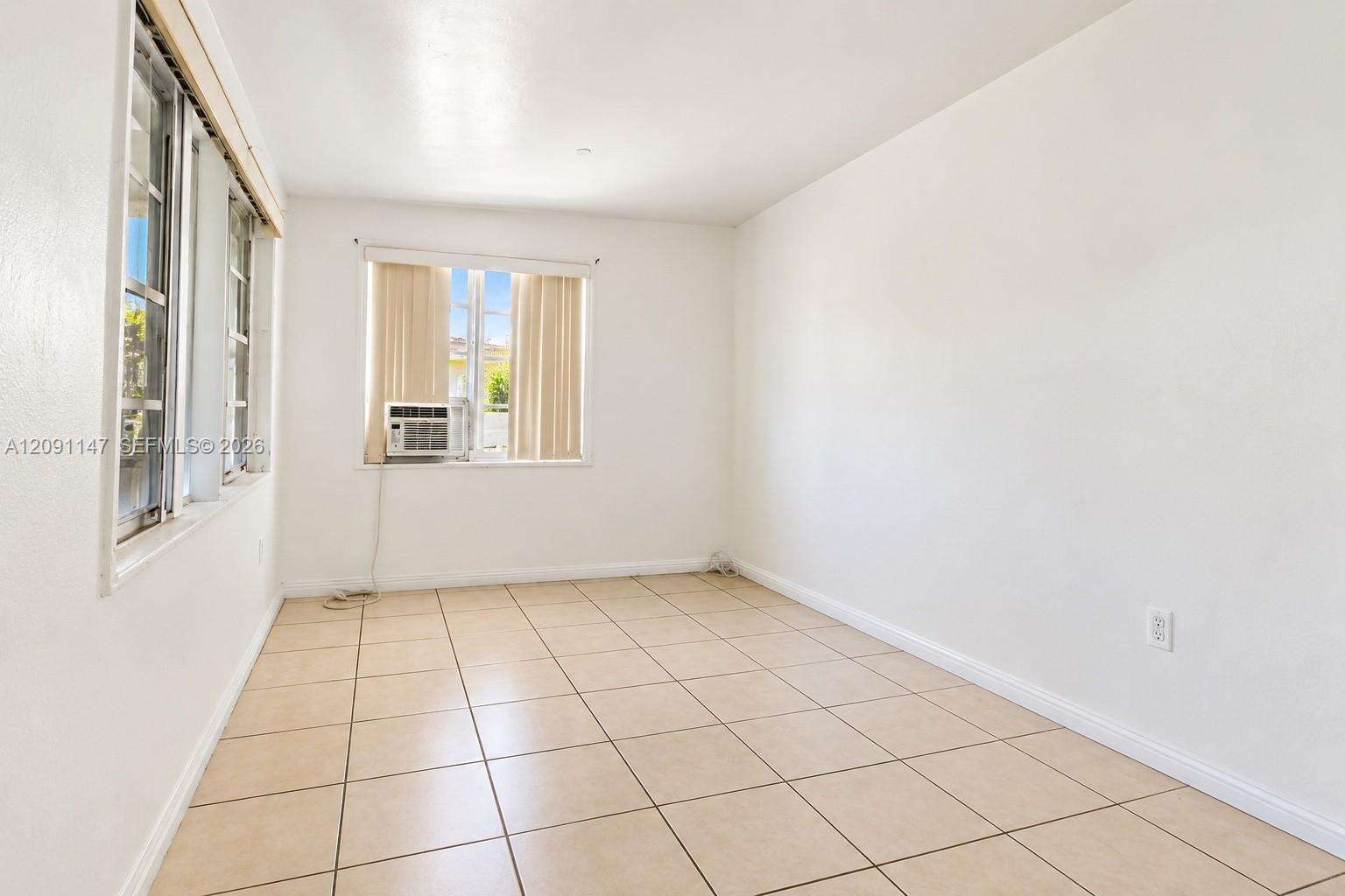 Miami | 526 44th Ave N/A | Picture 6
