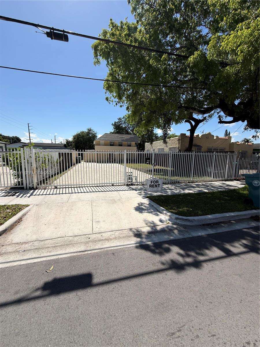 Miami | 6716 6th Ave N/A | Picture 2