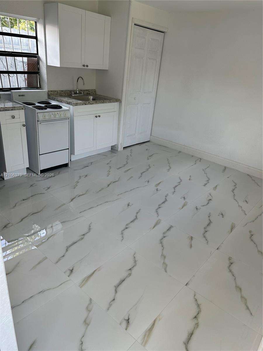 Miami | 2625 55th St N/A | Picture 11