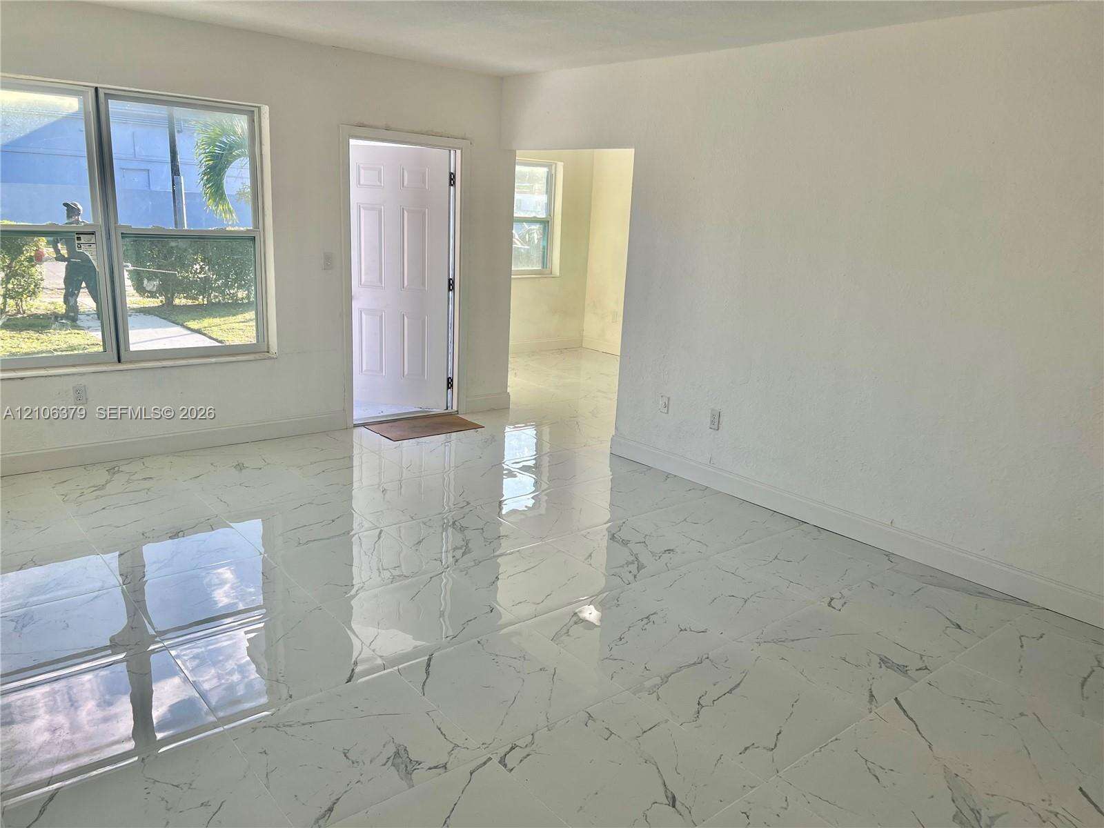 Miami | 2625 55th St N/A | Picture 3