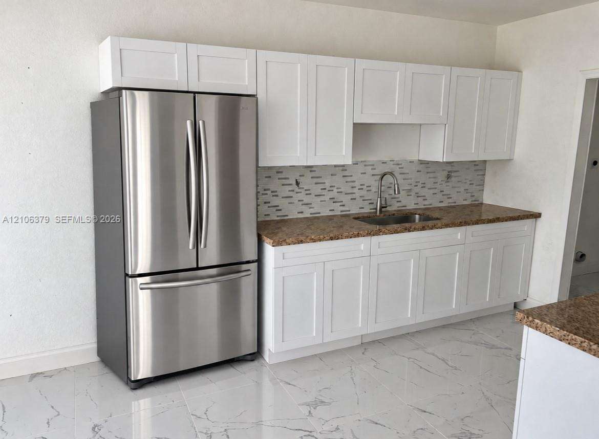 Miami | 2625 55th St N/A | Picture 4
