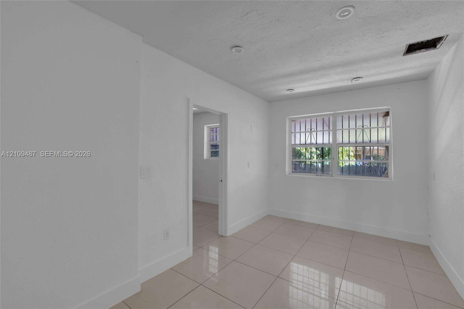 Miami | 3413 6th Ave N/A | Picture 19