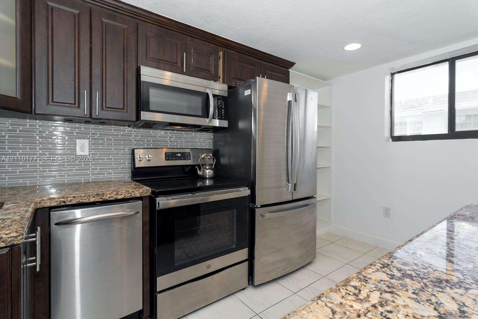 Miami | 2729 67th Ave N/A | Picture 16