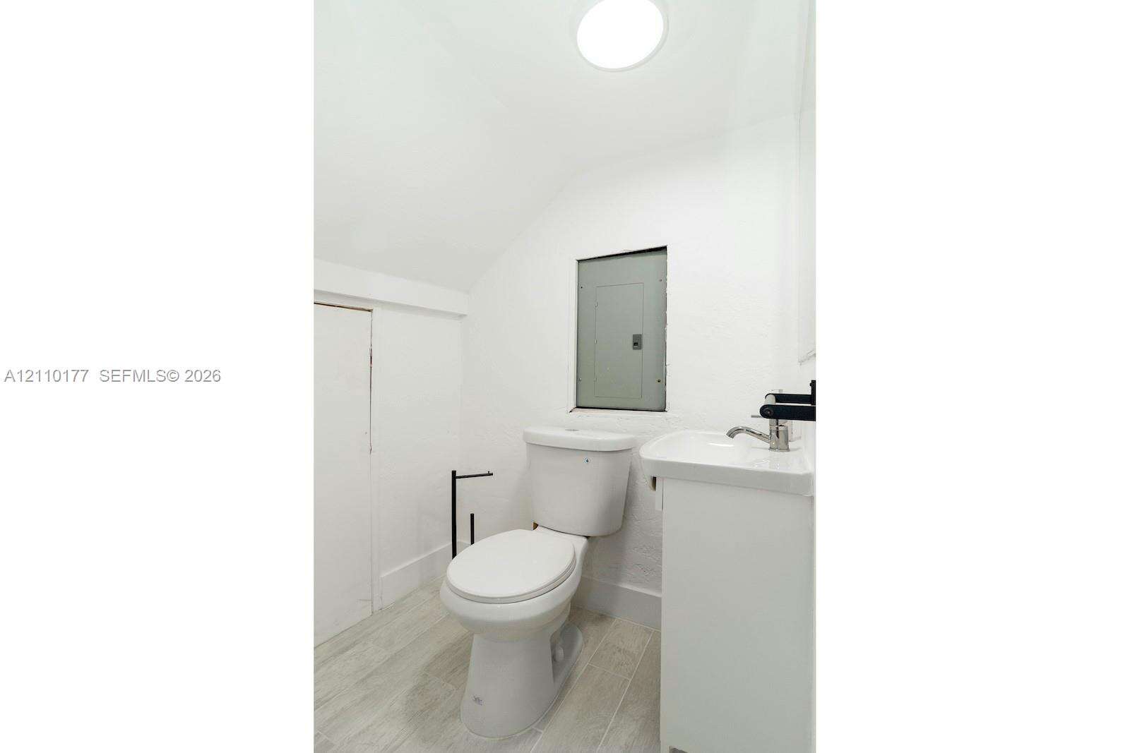 Miami | 2729 67th Ave N/A | Picture 35