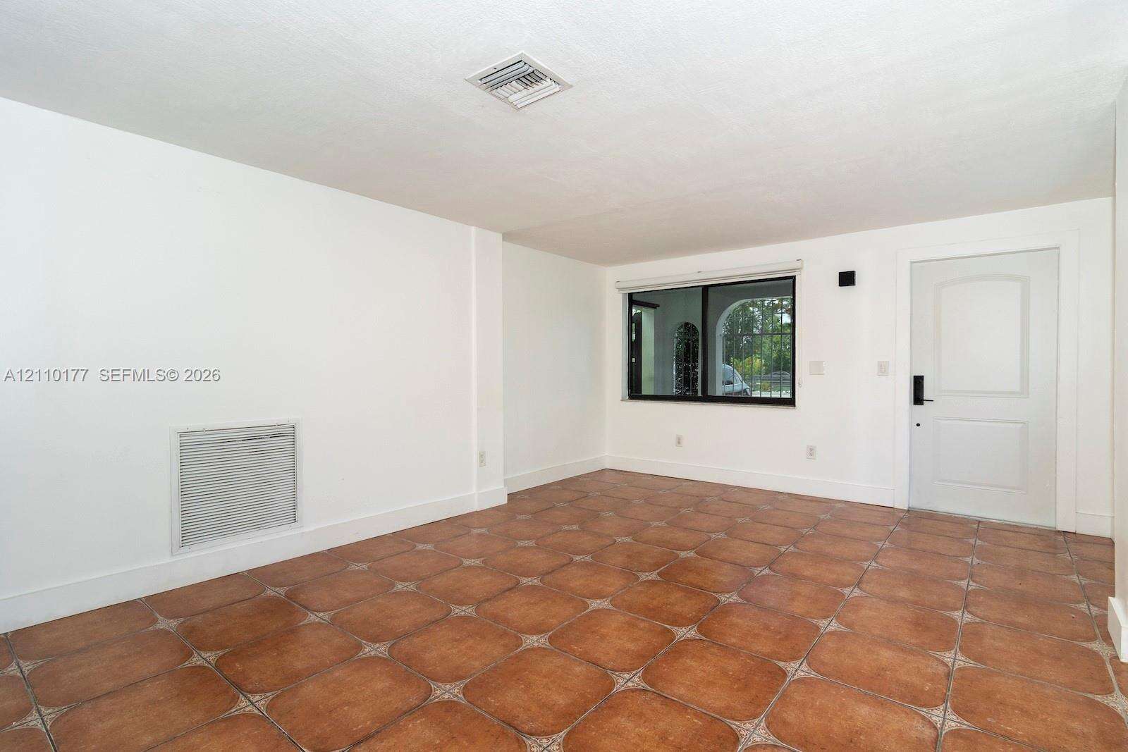 Miami | 2729 67th Ave N/A | Picture 52