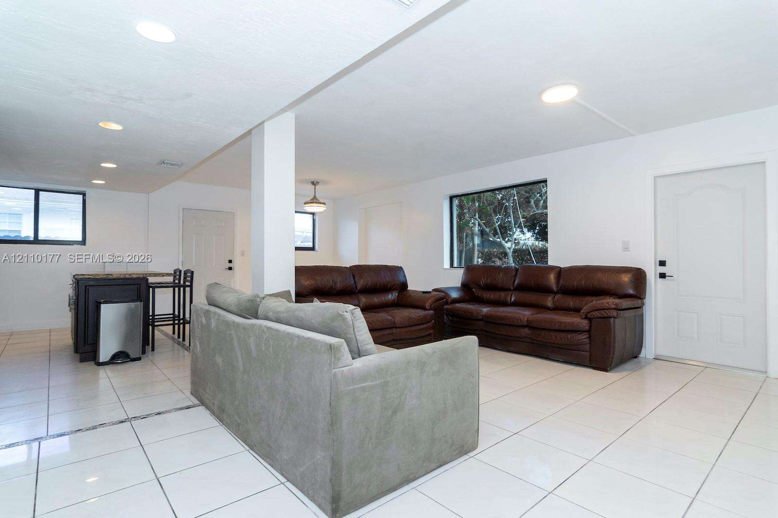 Miami | 2729 67th Ave N/A | Picture 10